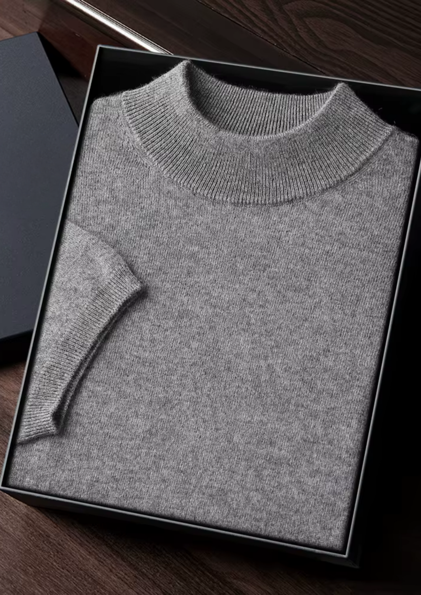 100% CASHMERE MOCK NECK T-SHIRT
