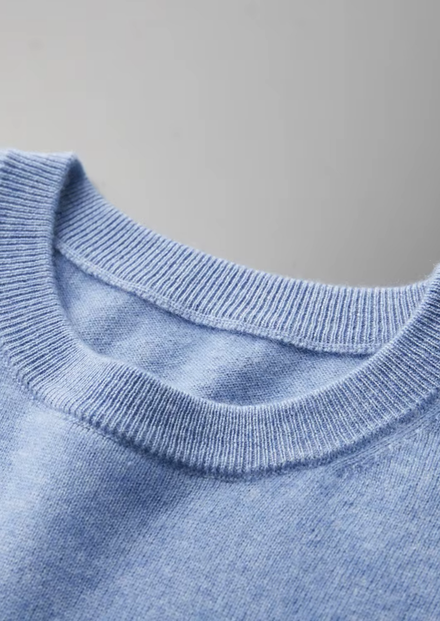 100% CASHMERE CLASSIC CREWNECK T-SHIRT