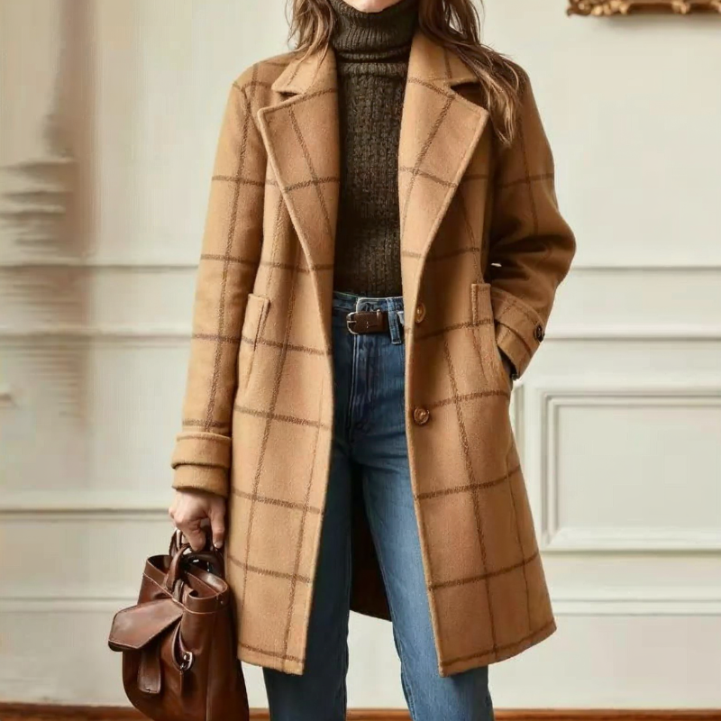 Clara – Classic Check Coat