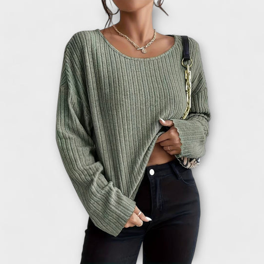 Emily – Modern Ribbed T-Shirt with Round Neck