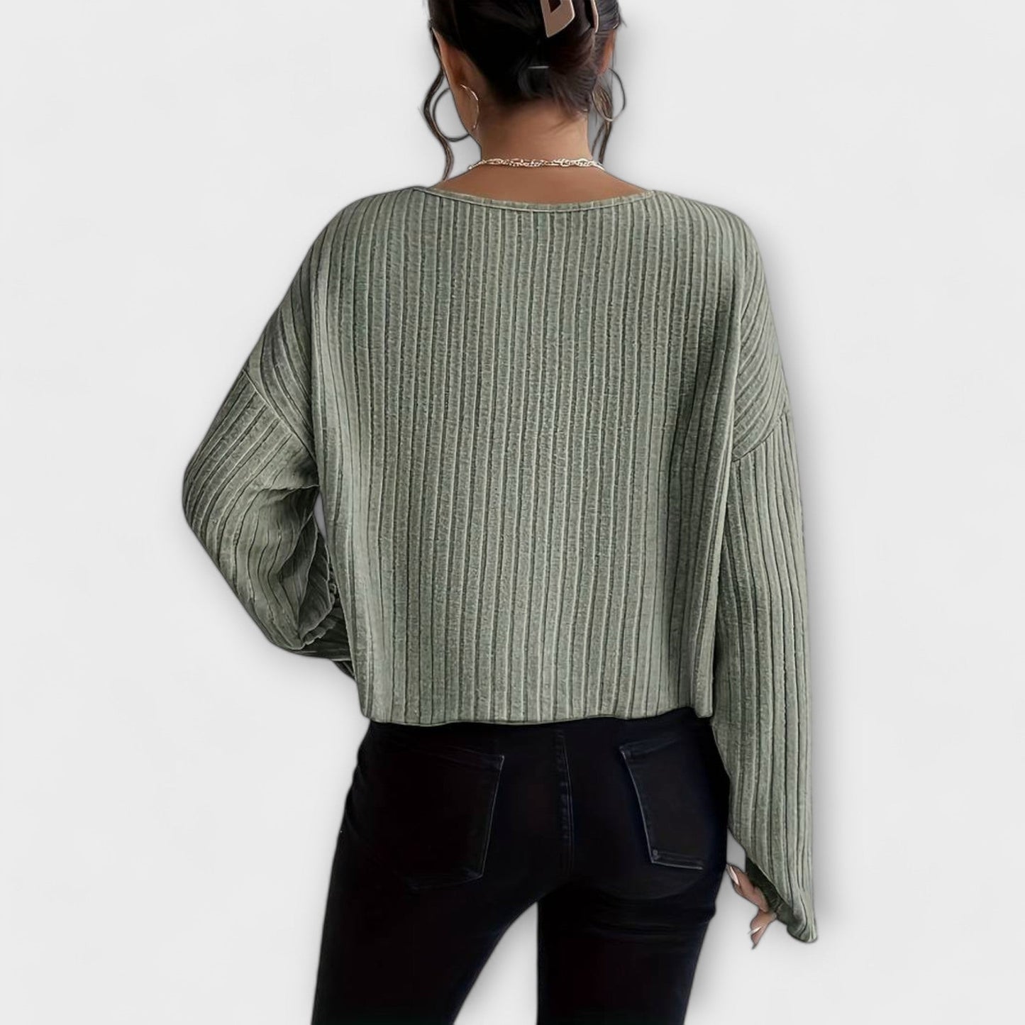 Emily – Modern Ribbed T-Shirt with Round Neck