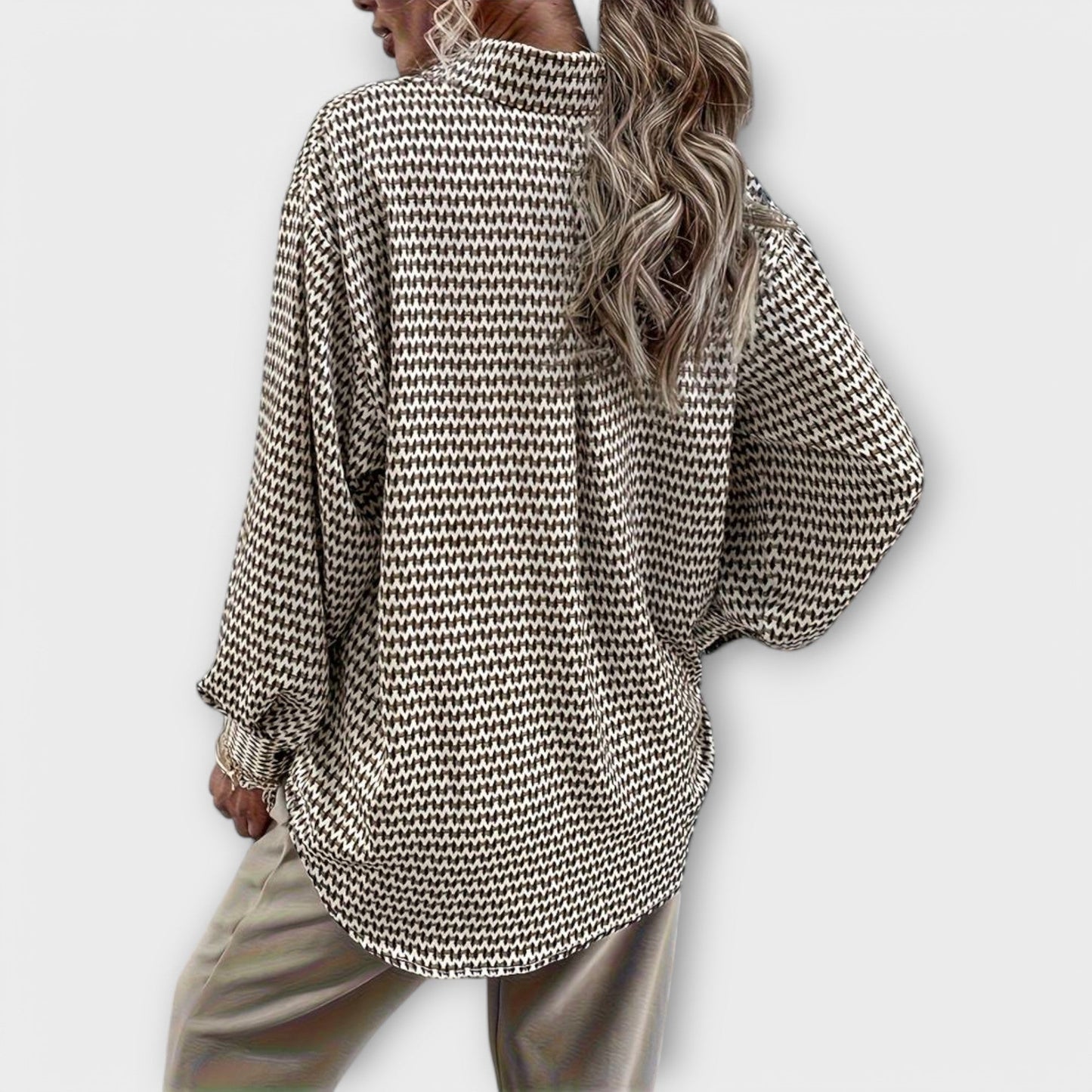 Ashley – Vintage Long-Sleeved Blouse