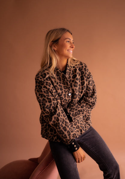 SOFIA | Bold Style Jacket with Leopard Print