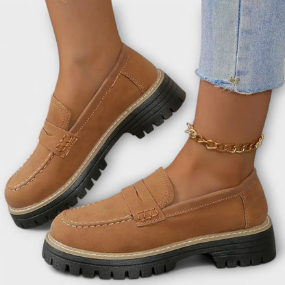 Alisa - Classic Loafer